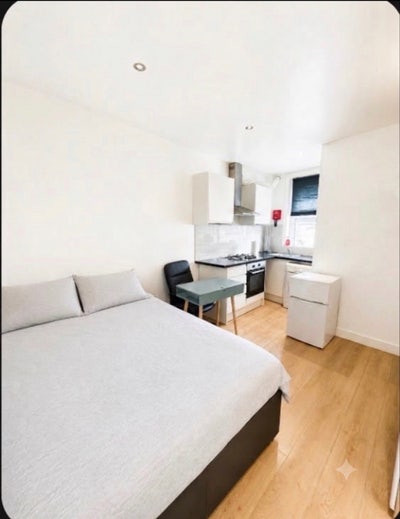 Studio Available, All Bills Included!!! Main Photo