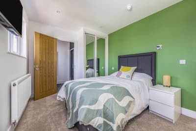 Bright Ensuite Rooms Available |💰&pound;100 Cashback Main Photo
