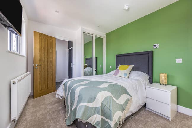 Bright Ensuite Rooms Available |💰&pound;100 Cashback Main Photo