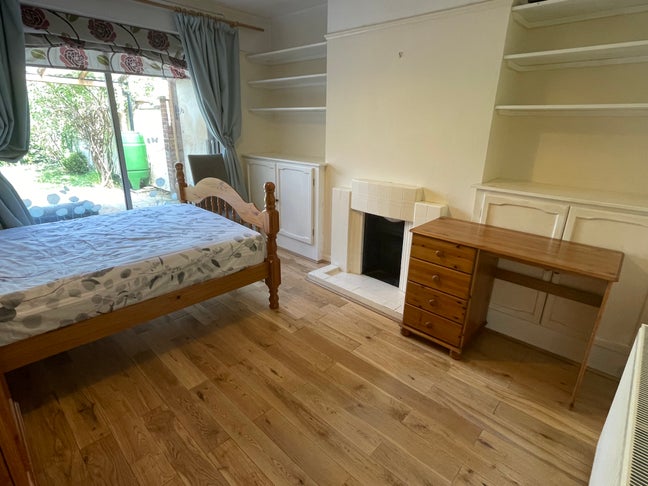 Nice Double Room, Close to Science Park Main Photo