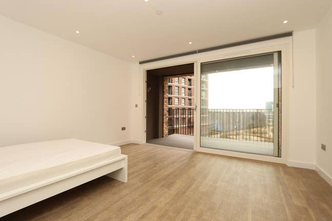 3 Stunning Double Rooms-Canada Water-Facilities Main Photo