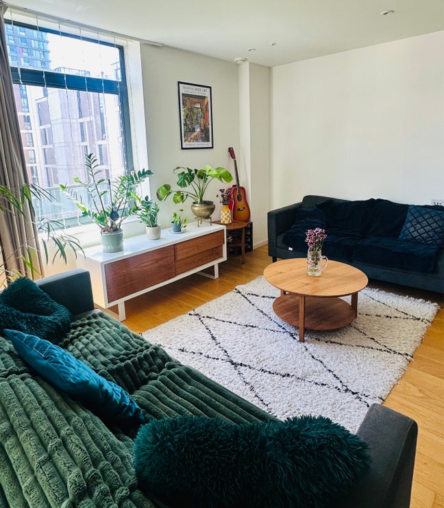 Double Room available! Main Photo