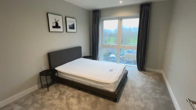 Double room with private bathroom in Kidbrooke Main Photo