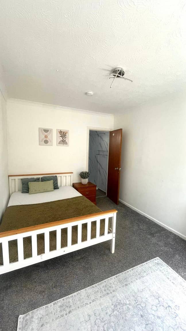 Spacious & Stylish Prime location En-suite in BH1 Main Photo