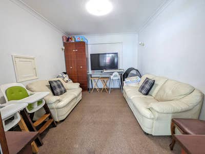 Short Stay Room - Park Road, NW4 Main Photo