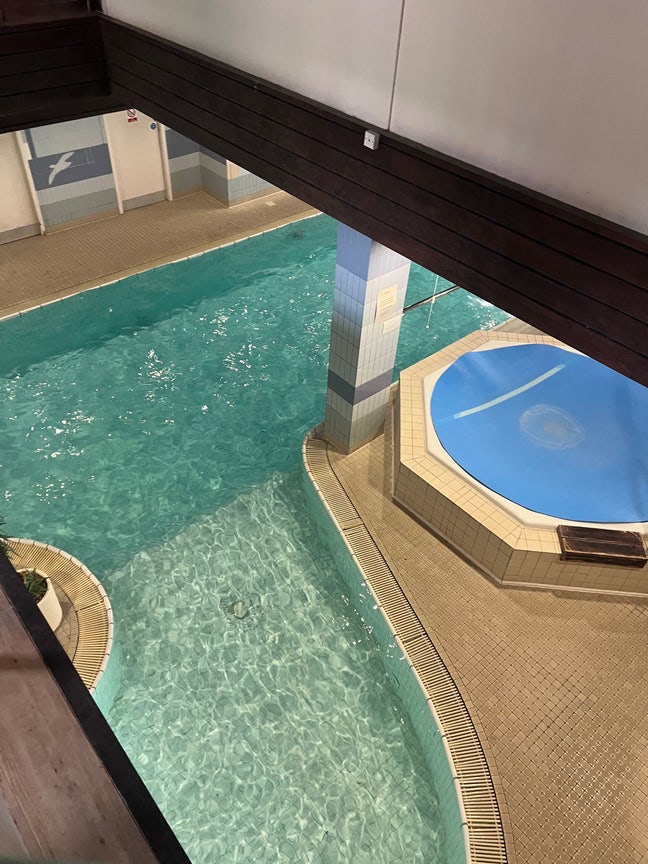 1 bed flat with Pool, Jacuzzi, Sauna, Gym (Zone 2) Main Photo