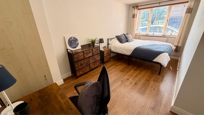 Spacious Room - Move in Today! Oldbrook MK6 Main Photo