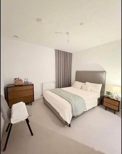 Beautiful ensuite at barking london Main Photo