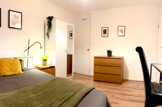 Double room, Twice a week cleaning service Main Photo