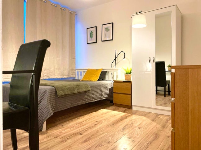 Double room, Twice a week cleaning service Main Photo