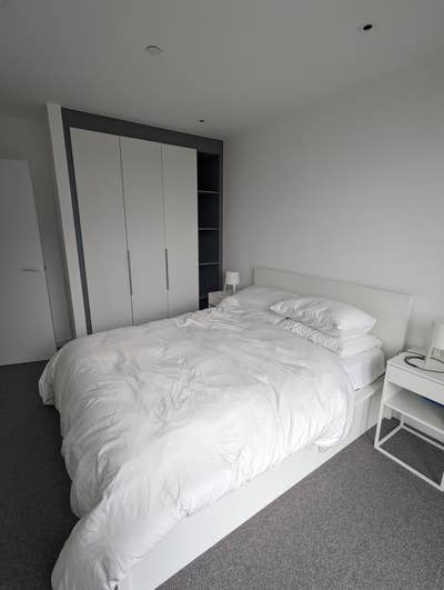 2-Beds Flat 5 mins walk from Whitechapel Station Main Photo