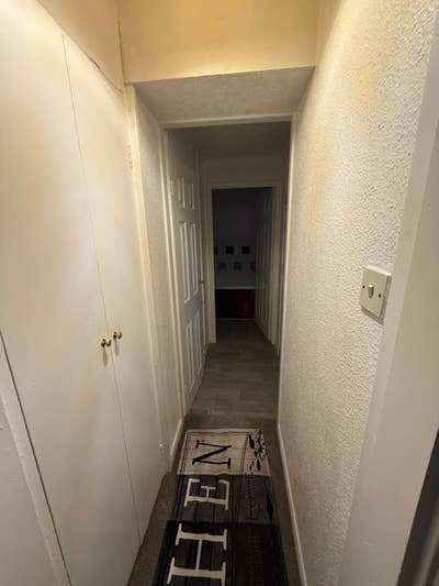 Single room in 3 bedroom House  Main Photo