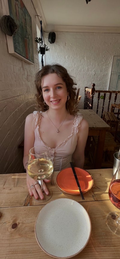 Graduate looking for a room in a house share  Main Photo
