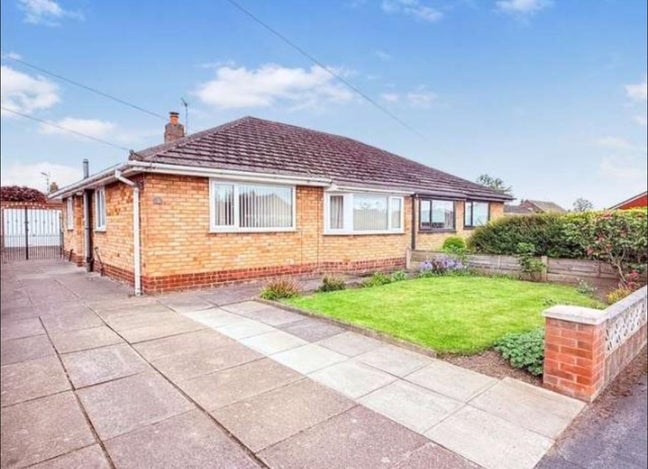Guiseley Ls20(Leeds) house share Main Photo