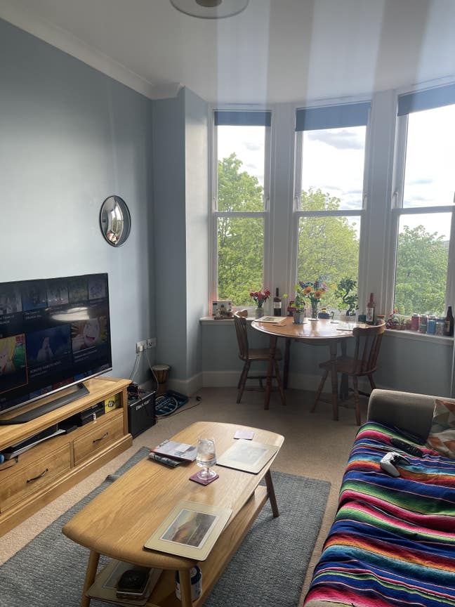 Double Furnished Bedroom Flat in West End Glasgow Main Photo