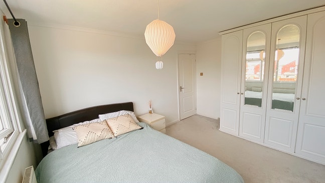King-sized Room + Outdoor WFH Office + EV Charging Main Photo