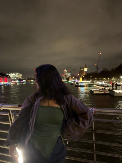 Professional Female seeks a single or double room Main Photo