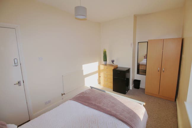 Single Room Available | All Inclusive Bills | Main Photo