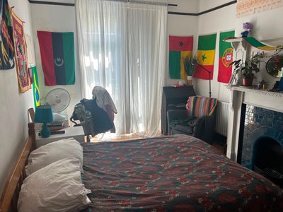 Spacious ground floor room with garden access Main Photo