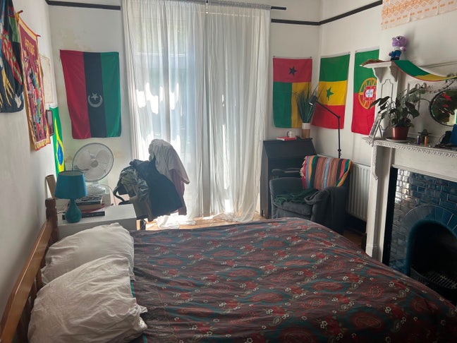 Spacious ground floor room with garden access Main Photo
