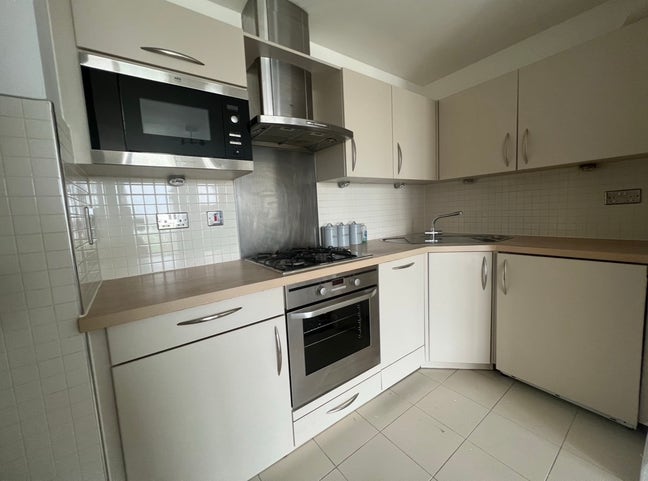 2 Bed 2 Bath Riverside Apartment Main Photo