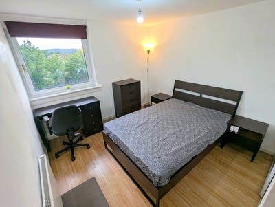 Double Room in 2 Bed Flat in Gilmerton Main Photo
