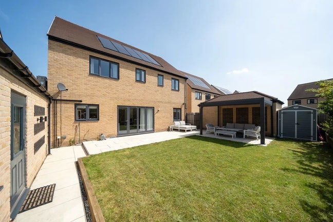Double in a detached house Main Photo