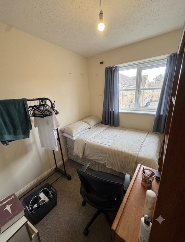 Single room Main Photo