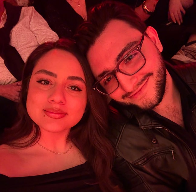 Professional couple seeking  flatmates  Main Photo