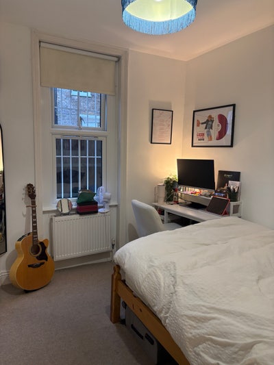 2 rooms available in Clapham North! Main Photo