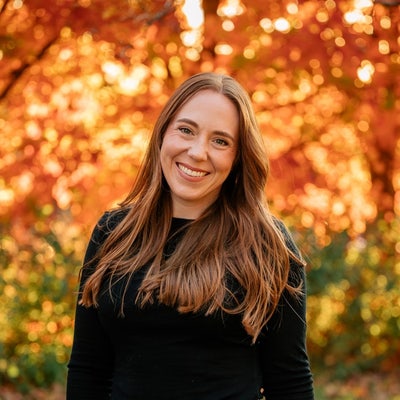 Hi! I’m 32-years-old, and moving from Austr... Main Photo