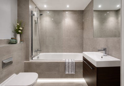 Luxurious 1 Bedroom Flat at the heart of Weybridge Main Photo