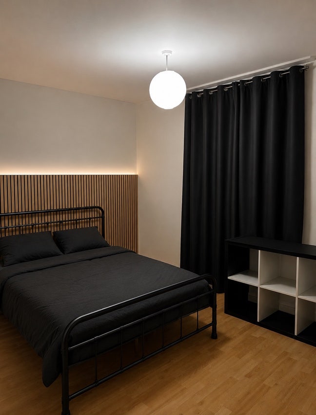 Double Bedroom  Main Photo