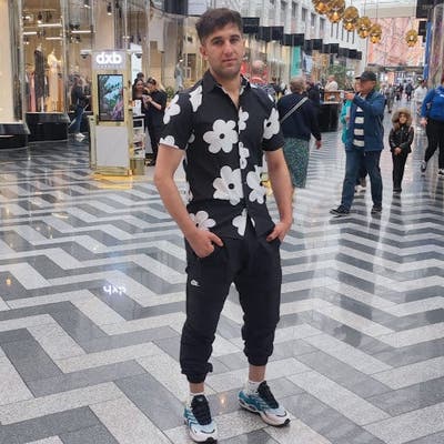 Professional Male seeks a single or double room Main Photo