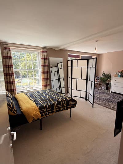 Large, bright double bedroom - Vauxhall Main Photo
