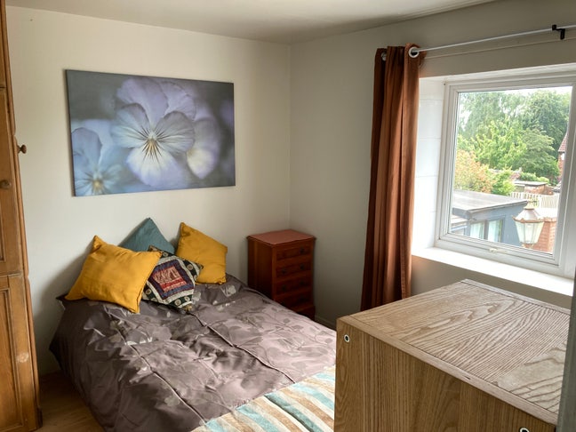 Serviced 1-Bed flat  M1 J30  Mon–Fri Stay (option) Main Photo