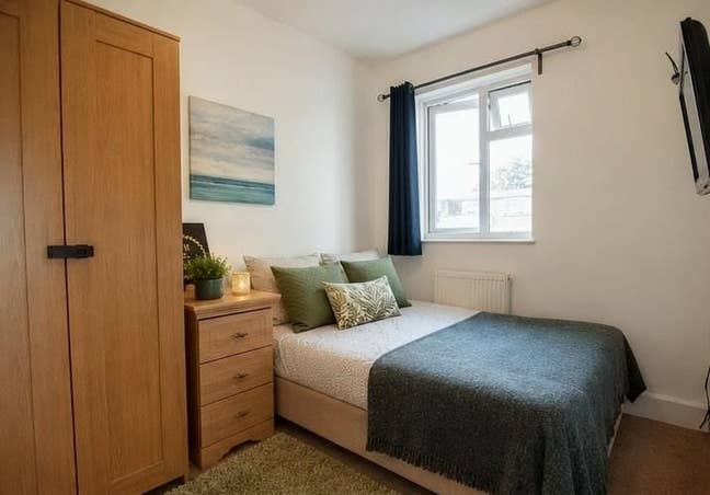 Lovely DBL from 12 July, Balcony, 4 bed flat Main Photo