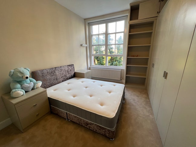 Friendly tidy flat. Walk to Regents Park Bakker St Main Photo