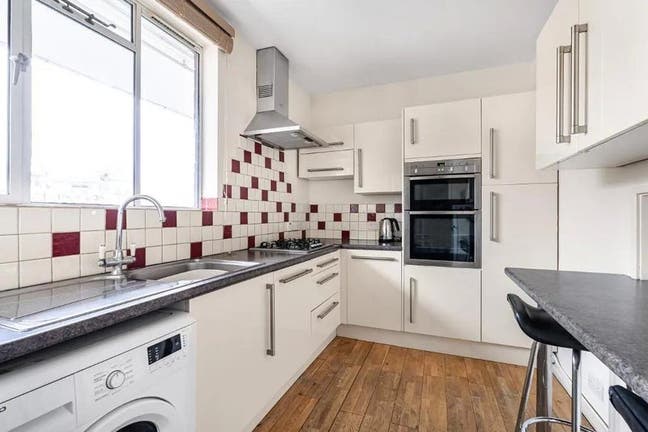 Bayswater 🌆 Last Room Available!!Hurry Up!! Main Photo