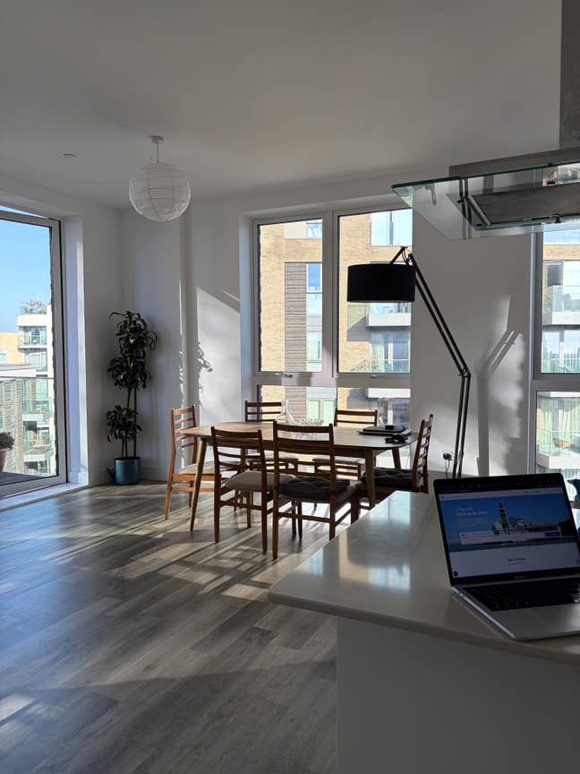 Letting my amazing room for 4-6 months- Battersea Main Photo