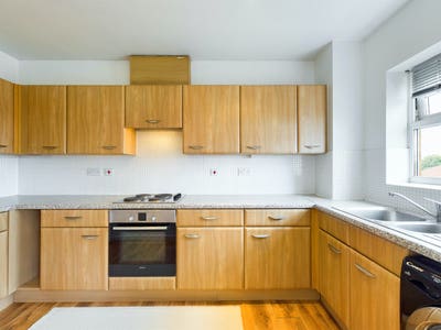 1 Bed room flat to rent HA8 5QR Main Photo