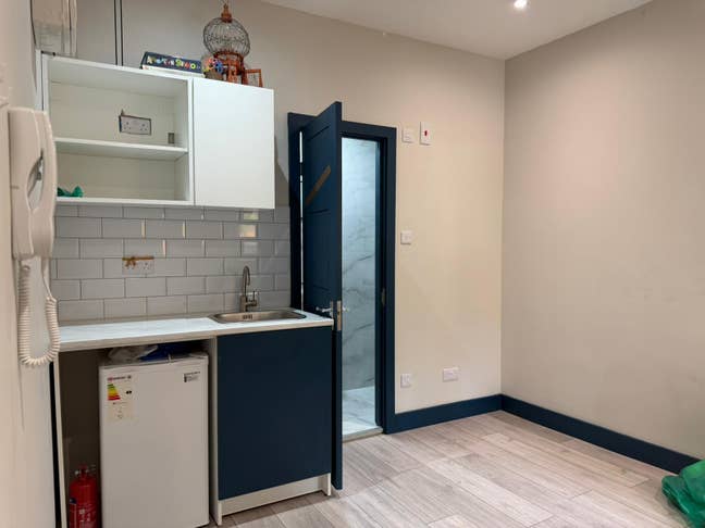 Self-contained studio flat in Lewisham - DSS Main Photo
