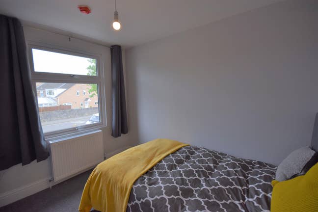 Ensuite Room Near Southmead Hospital Main Photo