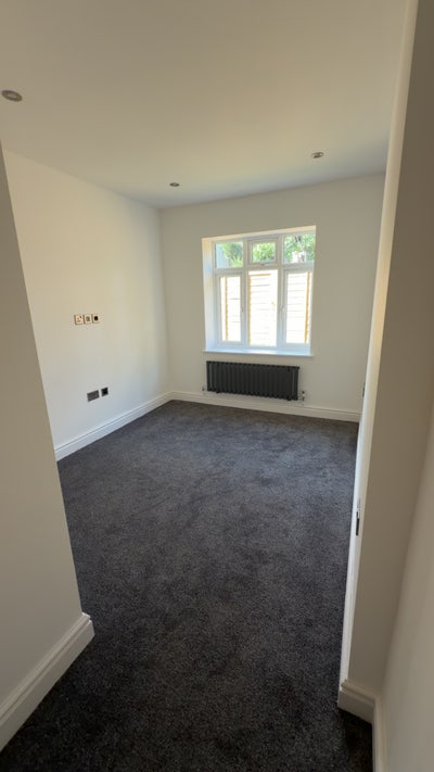 2 Bed Flat available in Croydon  Main Photo