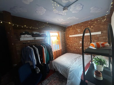✨Cozy Double Room in a Creative Warehouse ✨  Main Photo