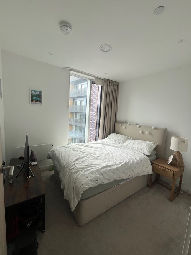 Double room in super central apartment!  Main Photo