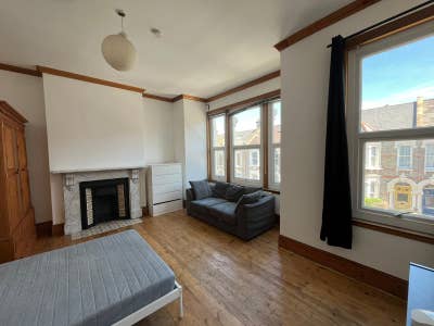 Spacious Double Rooms in Brockwell Park!!AV.NOW Main Photo