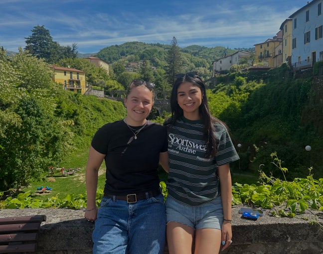 Couple looking for a double bedroom to rent Main Photo