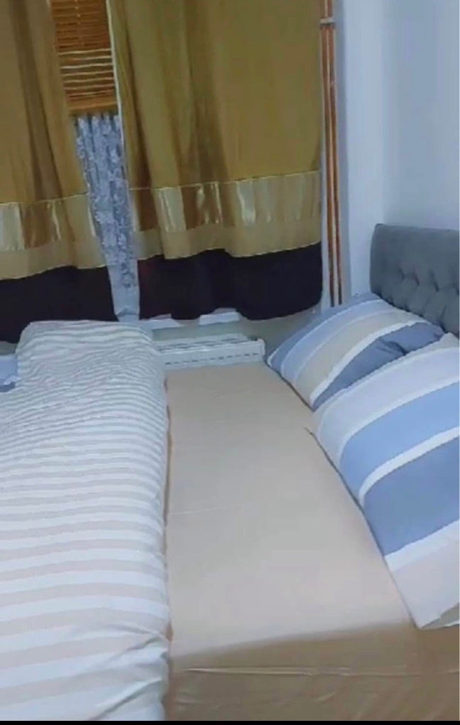 Small double bedroom Main Photo