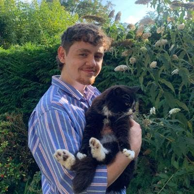 Professional Male Looking for flat share :) Main Photo